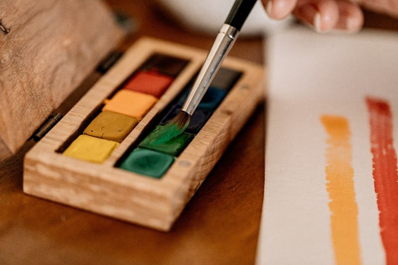 G. MacKinnon: devolviendo a la vida colores de la Edad Media