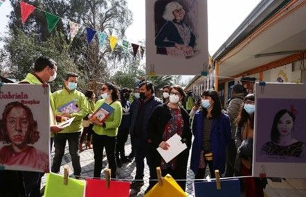Plataforma digital chilena rescata y difunde participación de mujeres en el arte