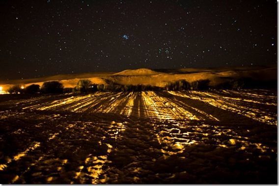 Arte efímero en Atacama: SACO invita a intervenciones lumínicas en Chiu Chiu