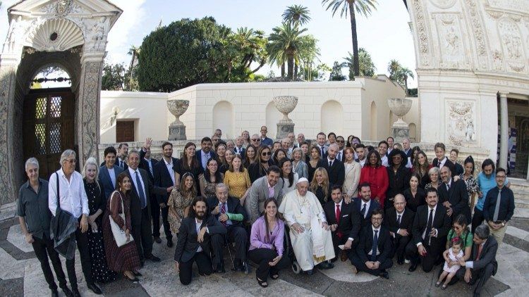 Papa Francisco a los artistas: «¡Sois predicadores de la belleza!»