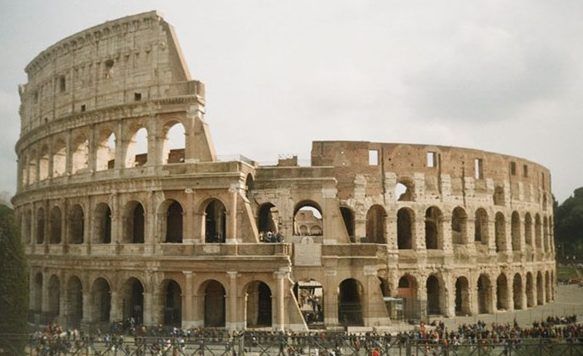 El Anfiteatro Flavio o «Coliseo»: ¿Cómo lucía realmente en el siglo I?