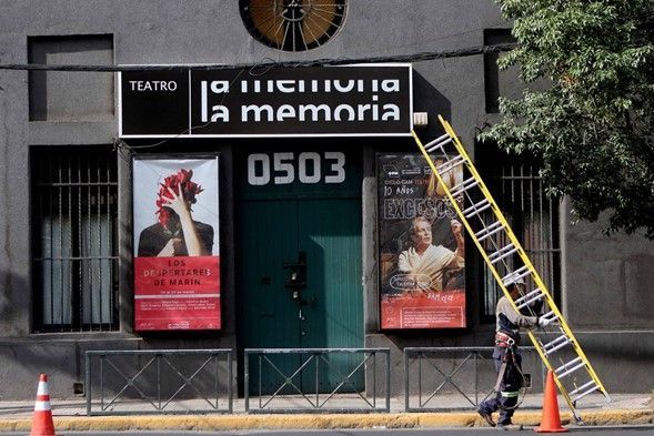 Roban equipos de sonido y luces del Teatro La Memoria de Alfredo Castro