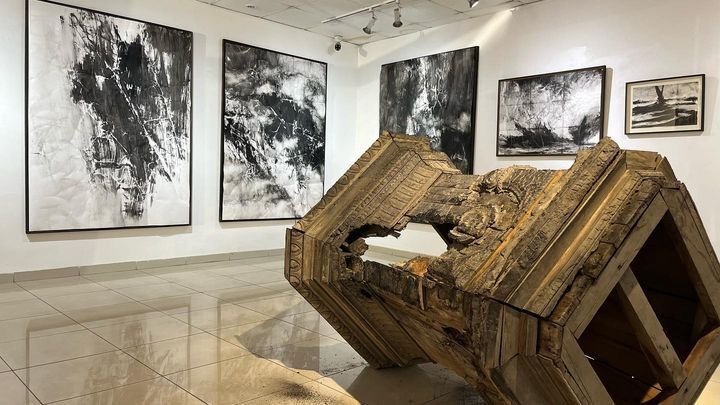 Palito Wood expone «Cuando acabe todo» en Extensión de la U. de Talca, en Santiago