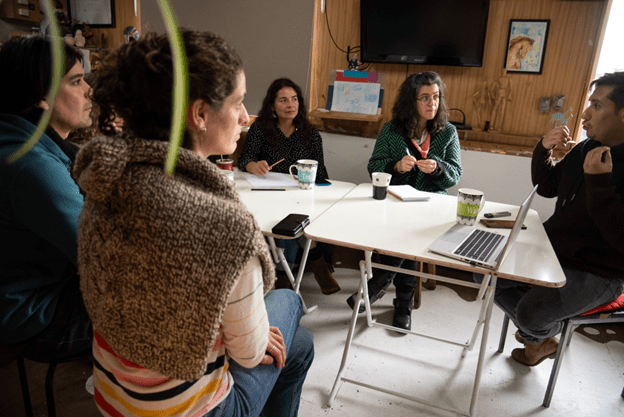 Red de Artistas Visuales de Aysén dicta talleres a personas en situación de discapacidad