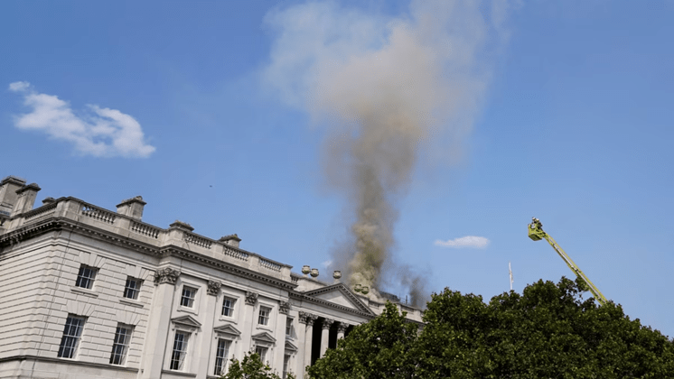 Controlan incendio en el Somerset House de Londres: alberga obras de Van Gogh